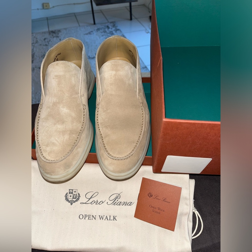 🚨 SOLD.   Loro Piana suede loafer style bootie